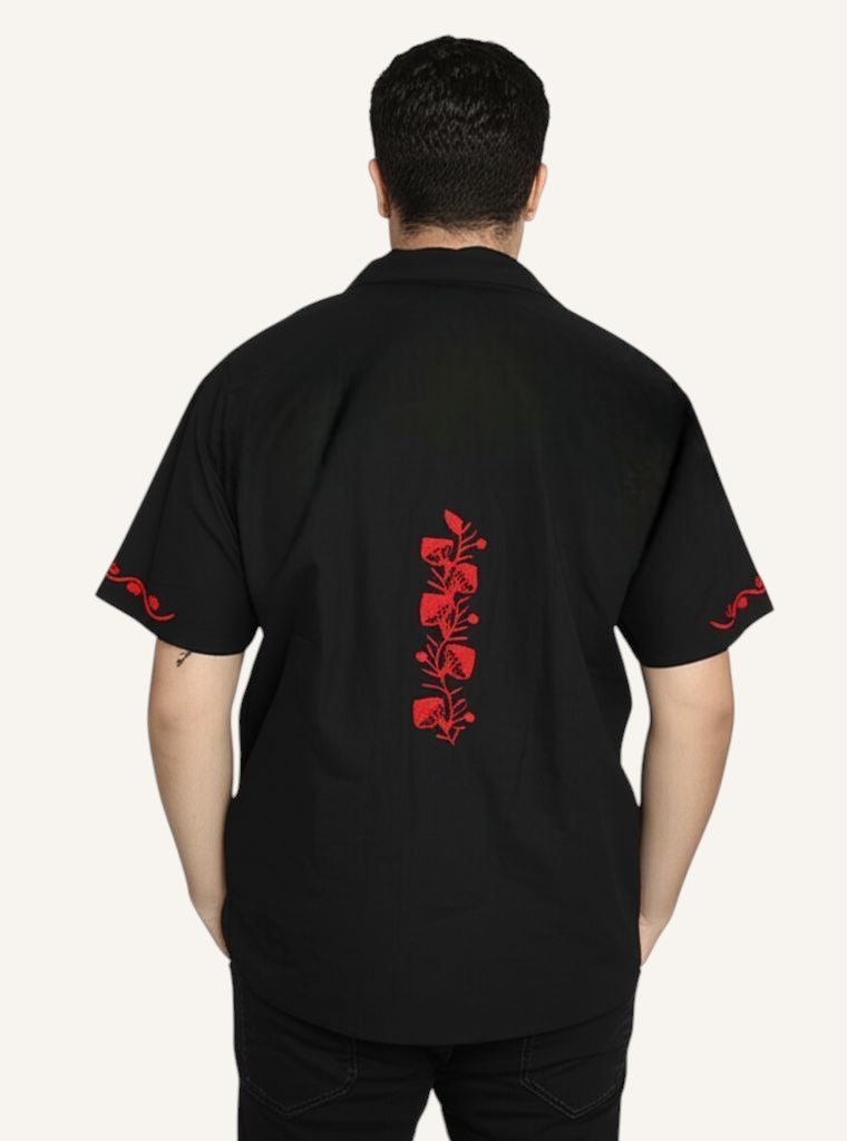 Camisa Guayabera hongos bordados negra